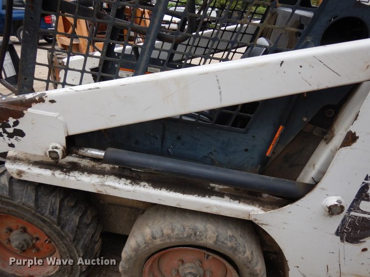 image for item HA9391 Bobcat 553  skid steer loader