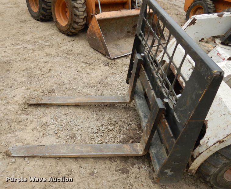 image for item HA9391 Bobcat 553  skid steer loader