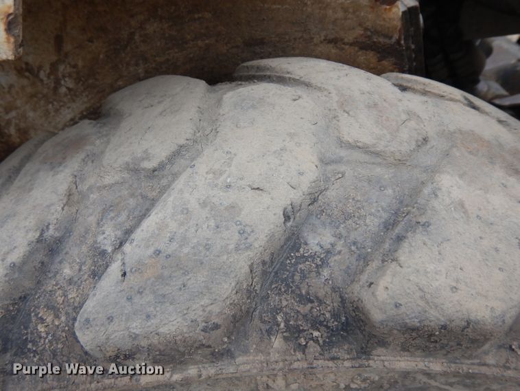 image for item HA9391 Bobcat 553  skid steer loader