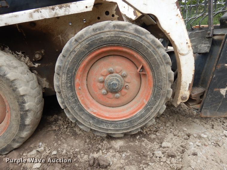 image for item HA9391 Bobcat 553  skid steer loader