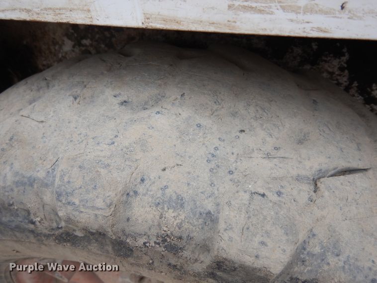 image for item HA9391 Bobcat 553  skid steer loader