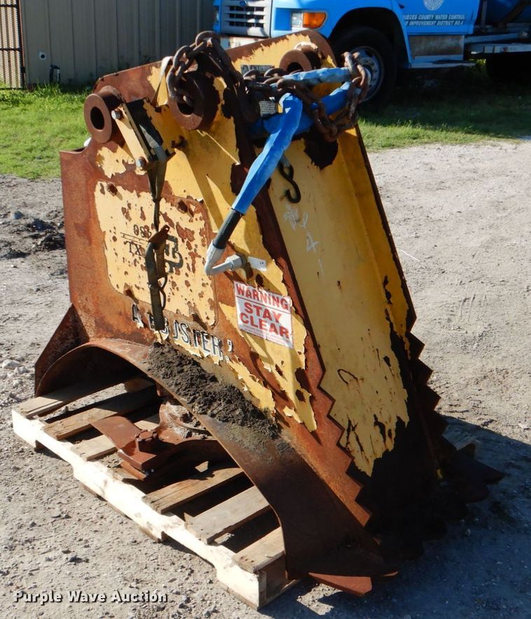 image for item HD9750 Slashbuster DMXL480 brush cutter