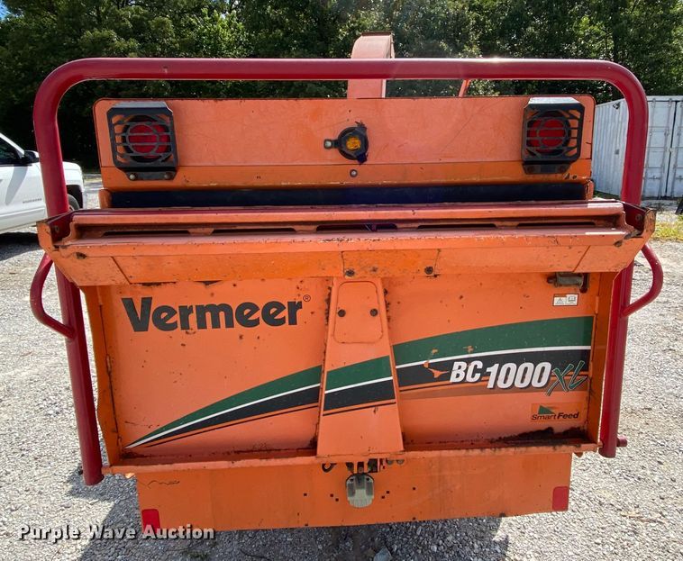 image for item HG9244 Vermeer BC1000XL wood chipper