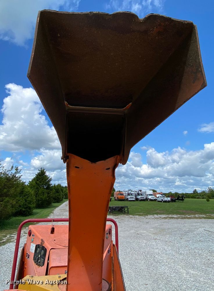 image for item HG9244 Vermeer BC1000XL wood chipper