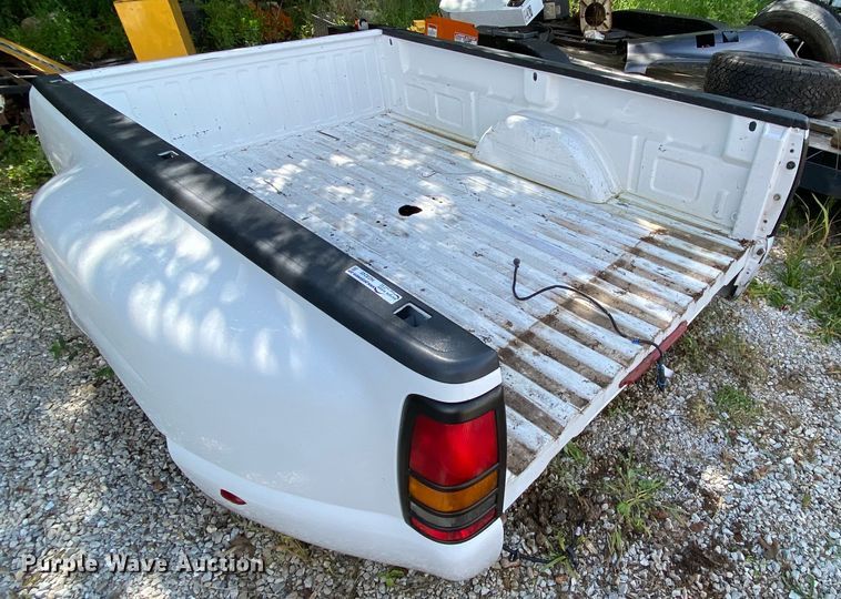 image for item HG9245 Chevrolet Silverado pickup truck bed