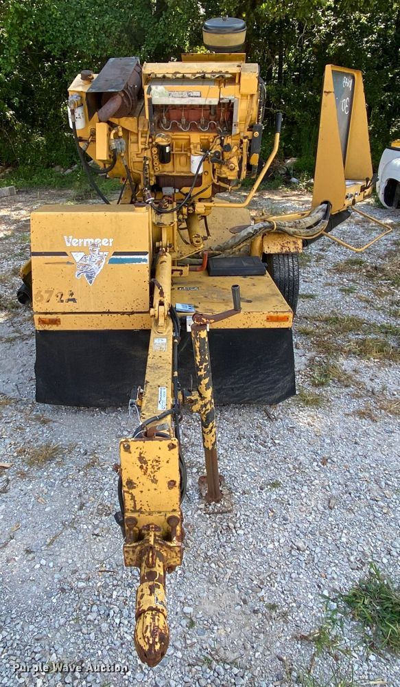 image for item HG9246 2009 Vermeer SC672A stump grinder