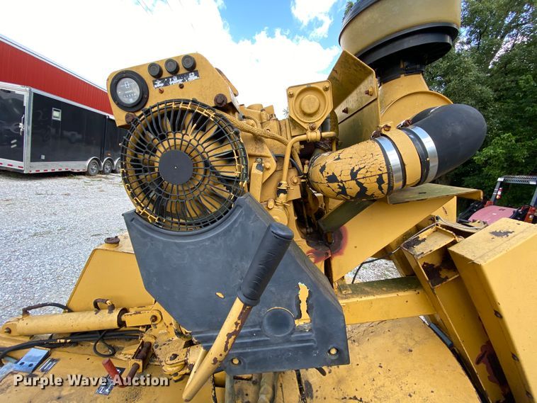 image for item HG9246 2009 Vermeer SC672A stump grinder