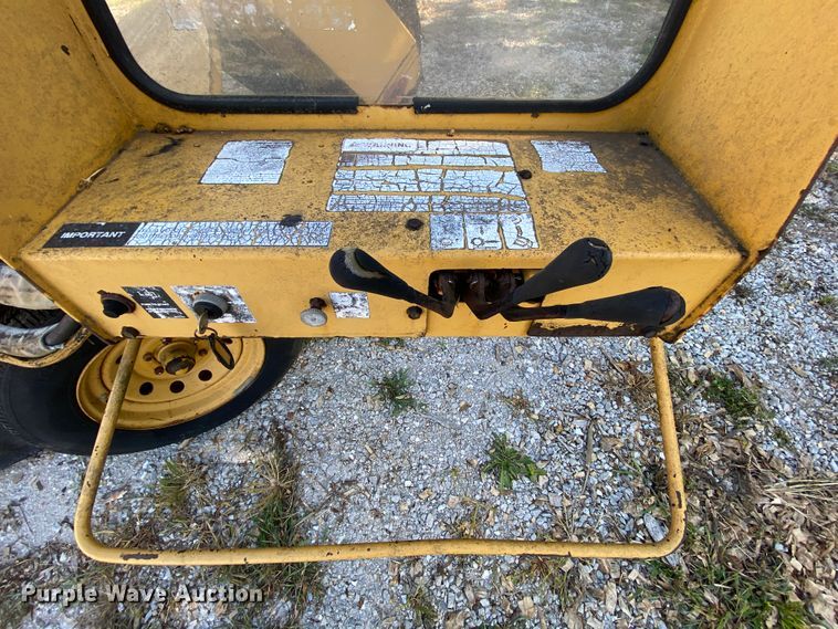 image for item HG9246 2009 Vermeer SC672A stump grinder