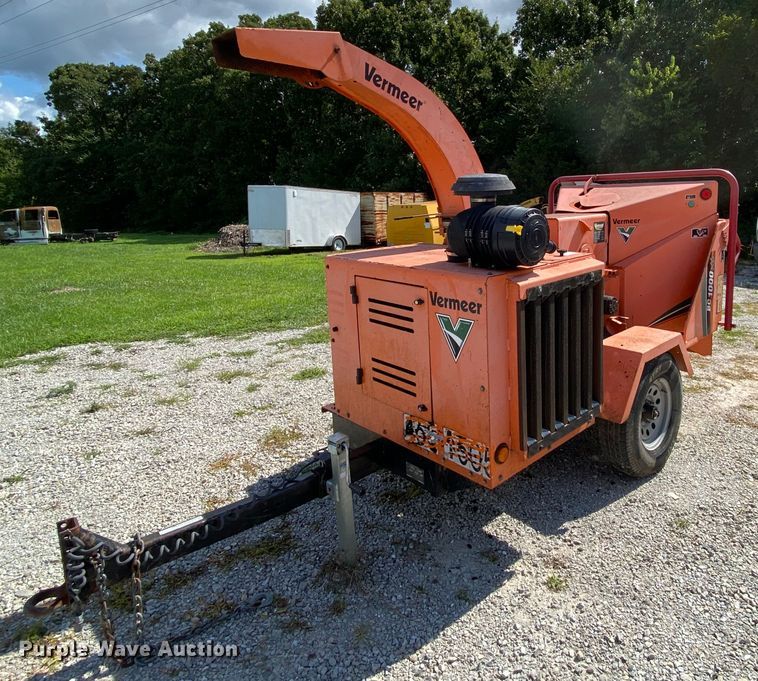 image for item HG9247 2010 Vermeer BC1000XL wood chipper