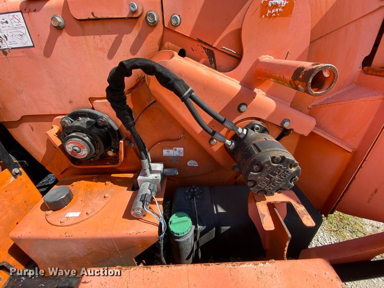 image for item HG9247 2010 Vermeer BC1000XL wood chipper