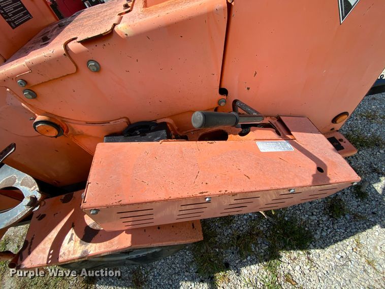 image for item HG9247 2010 Vermeer BC1000XL wood chipper