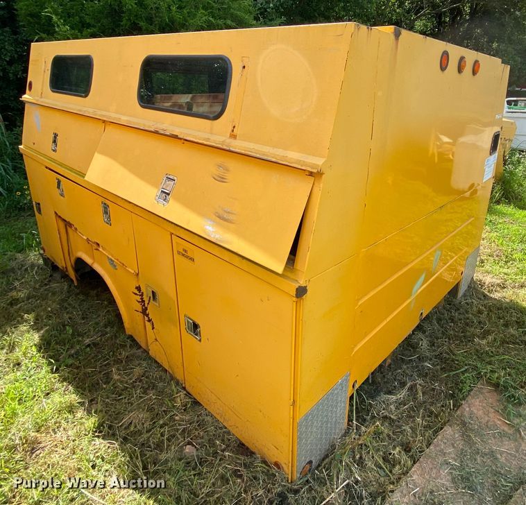 image for item HG9248 Reading Classic 2 utility bed