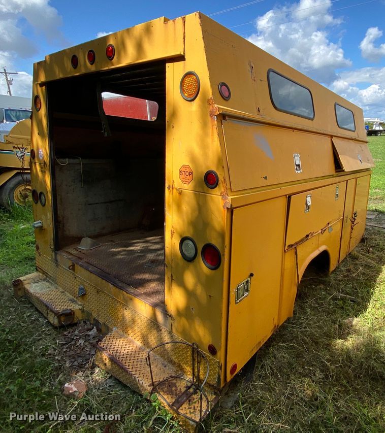 image for item HG9248 Reading Classic 2 utility bed