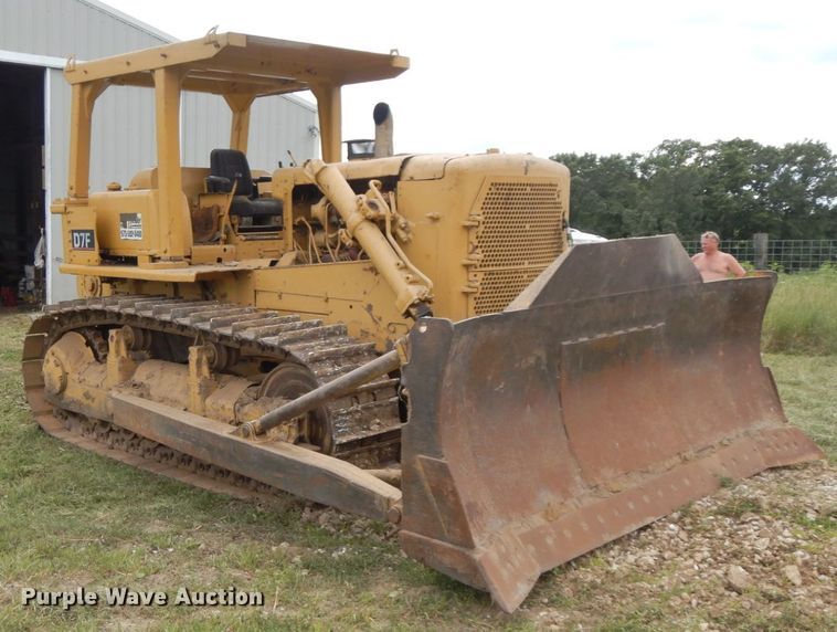 image for item HJ9517 1970 Caterpillar D7F  dozer