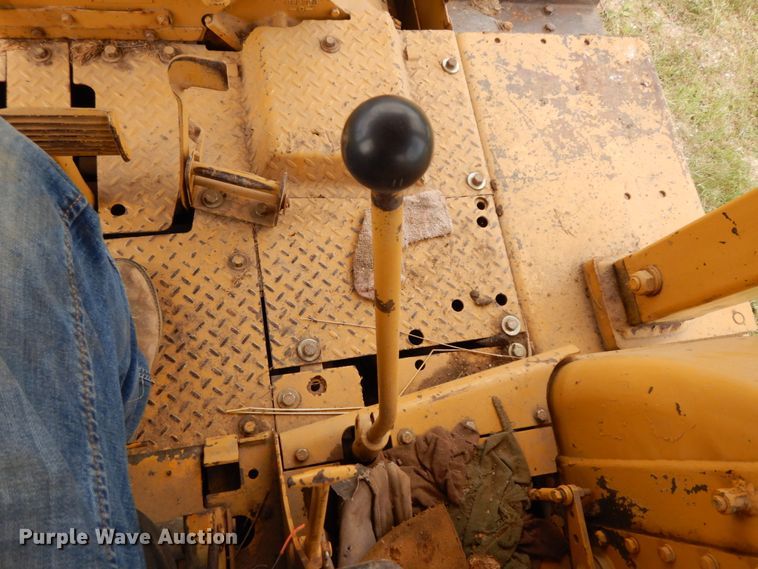 image for item HJ9517 1970 Caterpillar D7F  dozer