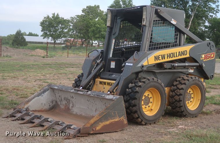 image for item HT9645 2007 New Holland L160  skid steer loader