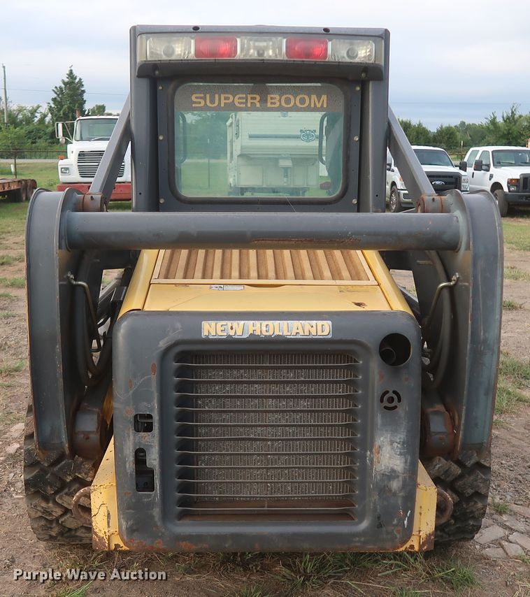 image for item HT9645 2007 New Holland L160  skid steer loader