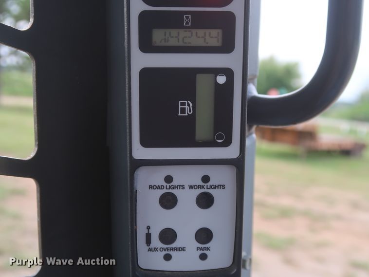 image for item HT9645 2007 New Holland L160  skid steer loader