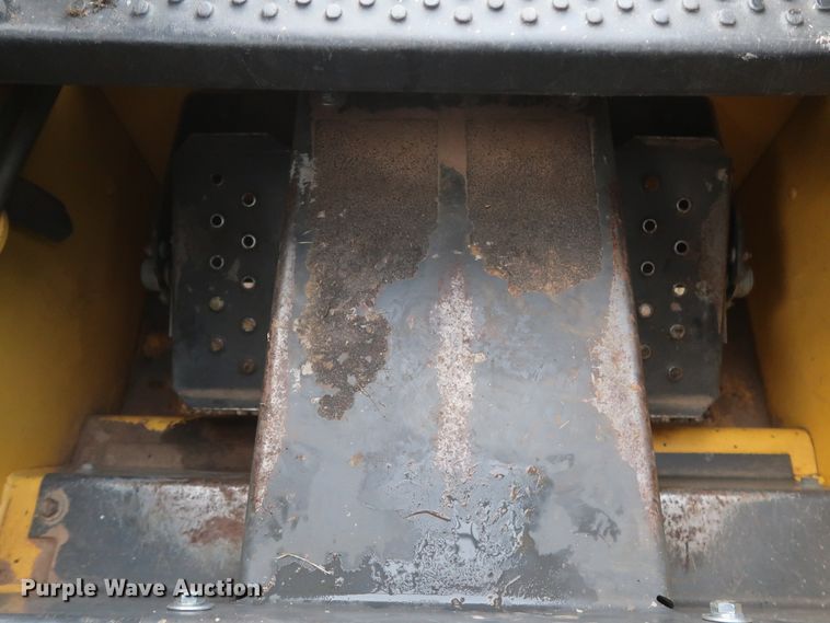 image for item HT9645 2007 New Holland L160  skid steer loader