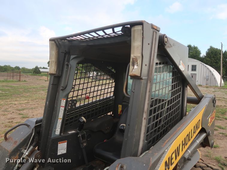 image for item HT9645 2007 New Holland L160  skid steer loader