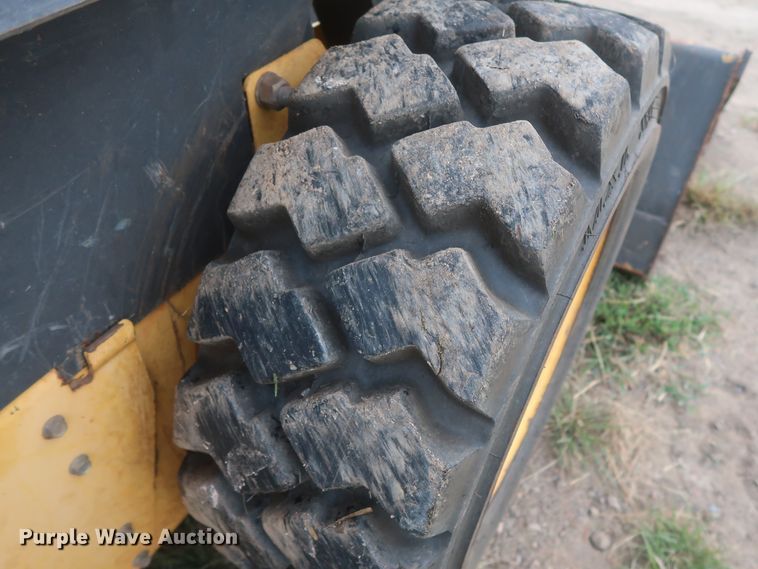 image for item HT9645 2007 New Holland L160  skid steer loader