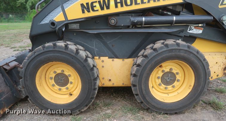 image for item HT9645 2007 New Holland L160  skid steer loader