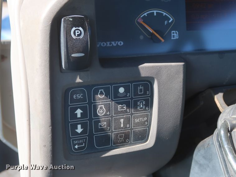 image for item HT9657 2014 Volvo DD120B  double drum vibratory roller