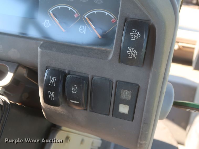 image for item HT9657 2014 Volvo DD120B  double drum vibratory roller