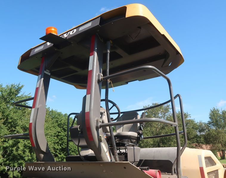 image for item HT9657 2014 Volvo DD120B  double drum vibratory roller