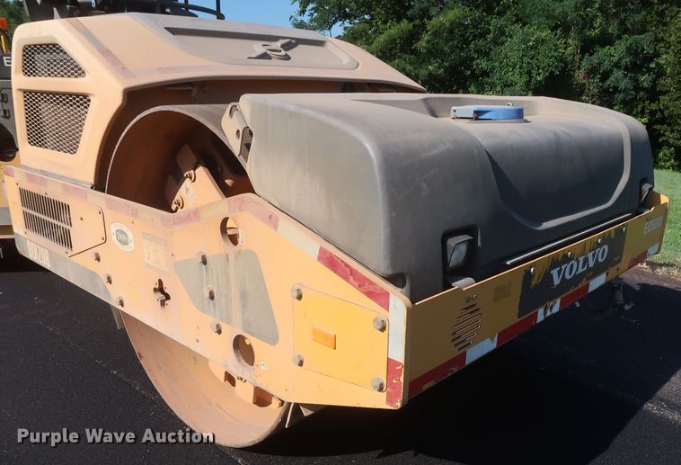 image for item HT9657 2014 Volvo DD120B  double drum vibratory roller