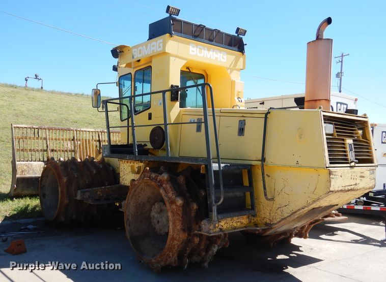 image for item HV9176 2001 Bomag BC771RB  landfill compactor