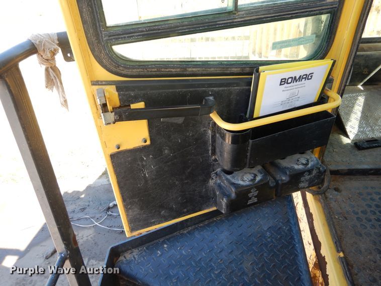 image for item HV9176 2001 Bomag BC771RB  landfill compactor