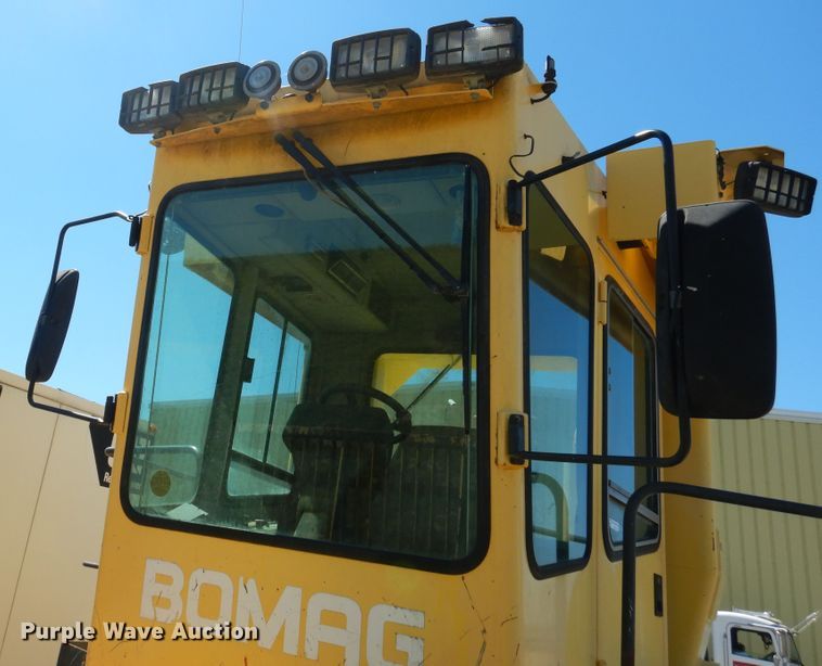 image for item HV9176 2001 Bomag BC771RB  landfill compactor