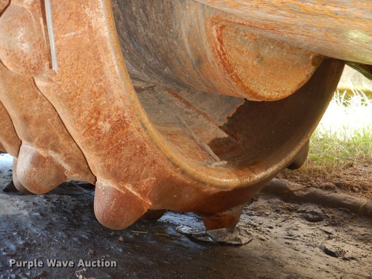 image for item HV9176 2001 Bomag BC771RB  landfill compactor