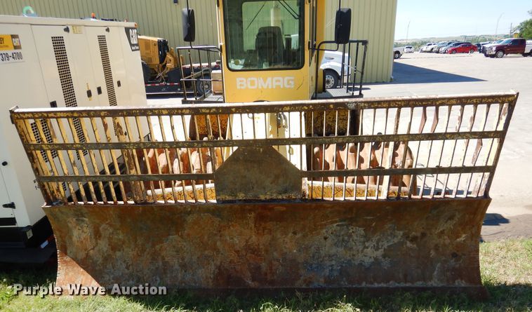 image for item HV9176 2001 Bomag BC771RB  landfill compactor