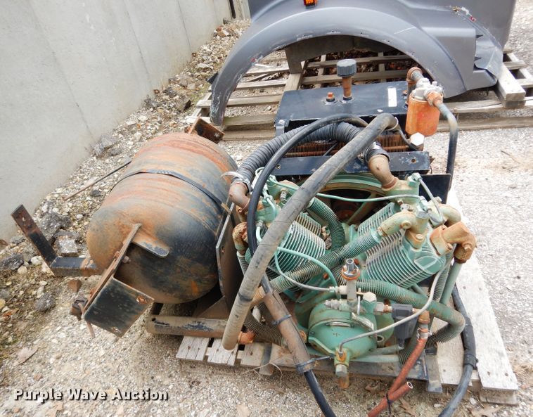 image for item HV9480 Stellar air compressor