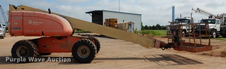 image for item DI0289 2005 JLG 600S  boom lift