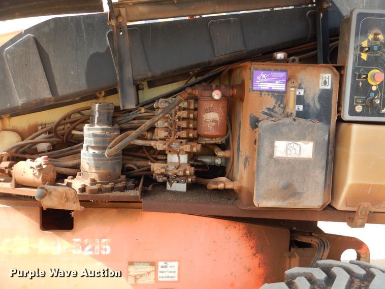 image for item DI0289 2005 JLG 600S  boom lift