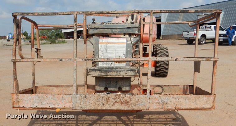 image for item DI0289 2005 JLG 600S  boom lift
