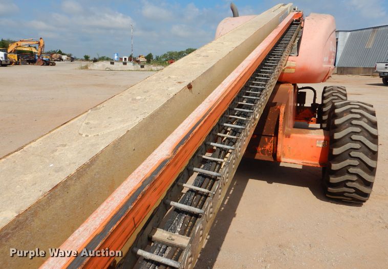 image for item DI0289 2005 JLG 600S  boom lift