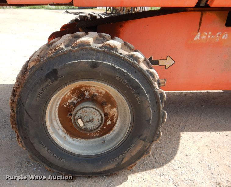 image for item DI0289 2005 JLG 600S  boom lift