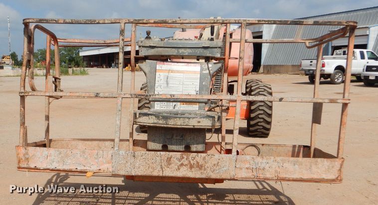 image for item DI0289 2005 JLG 600S  boom lift