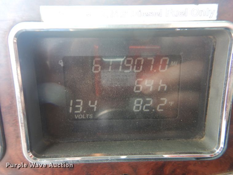 image for item DI0290 2008 Mack CHU613  semi truck