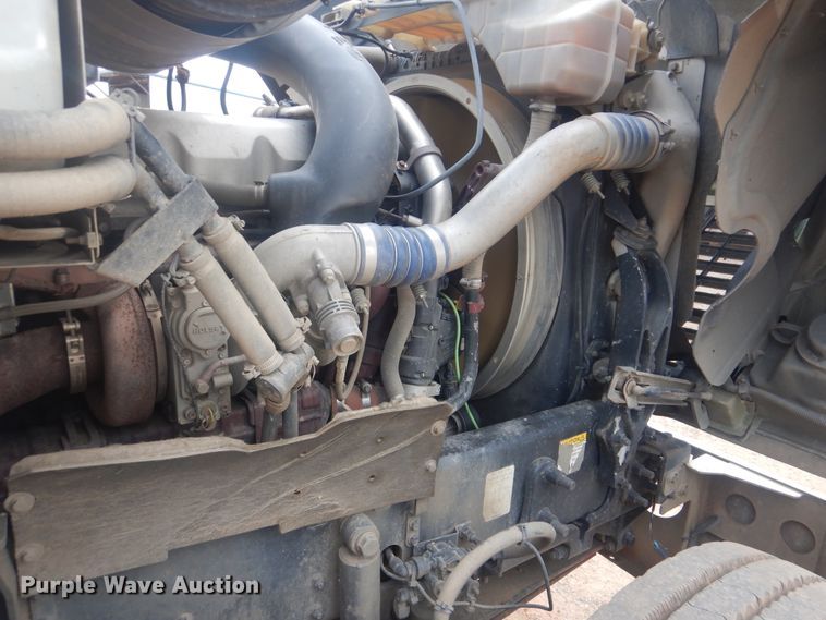 image for item DI0290 2008 Mack CHU613  semi truck