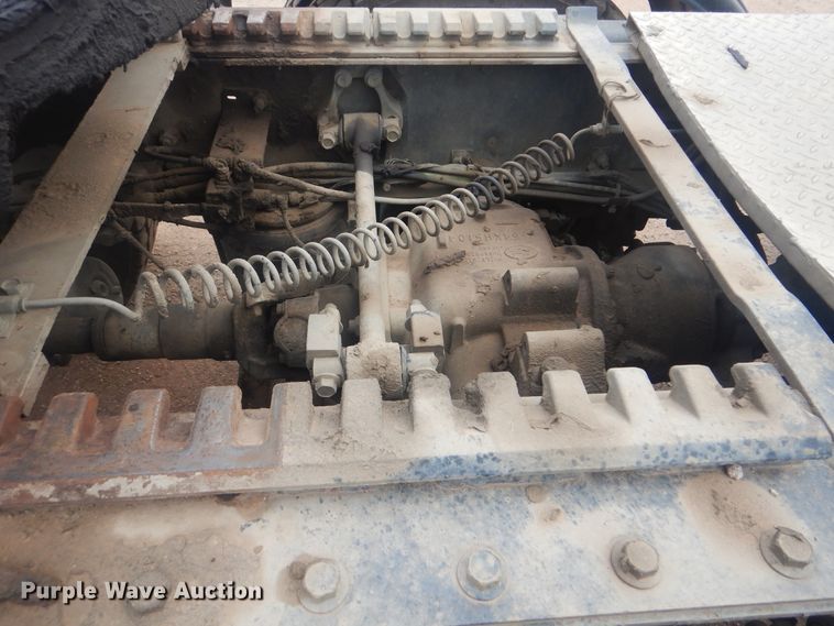 image for item DI0290 2008 Mack CHU613  semi truck