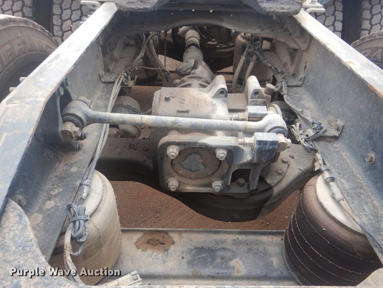 image for item DI0290 2008 Mack CHU613  semi truck