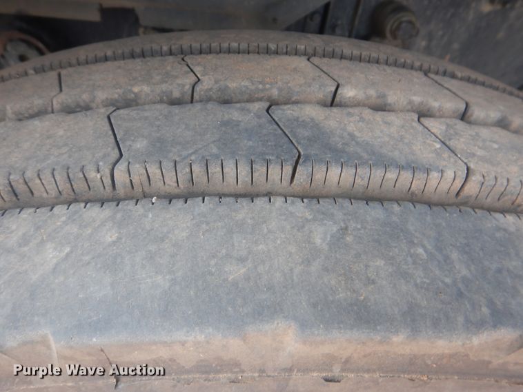 image for item DI0290 2008 Mack CHU613  semi truck