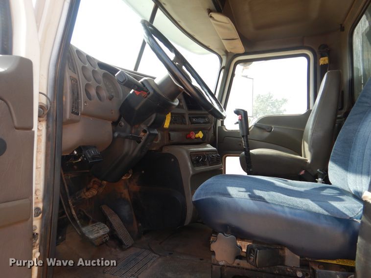 image for item DI0292 2007 Mack CHN613 dump truck