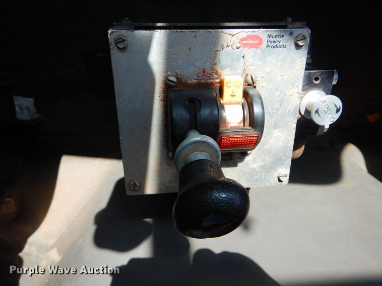 image for item DI0292 2007 Mack CHN613 dump truck