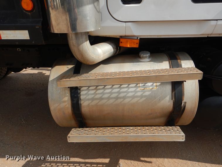 image for item DI0292 2007 Mack CHN613 dump truck